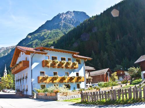 Tirolerhof - Appartementhaus, Unterkunft in Kaunertal