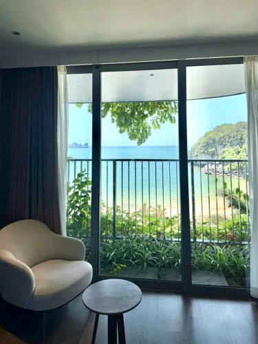 Flamingo Cát Bà Resort Tự Doanh – khách sạn tại Cát Bà
