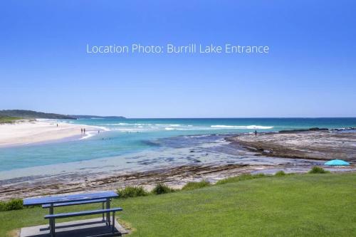 Stunning Views - beach cottage with ocean vistas in Burrill Lake