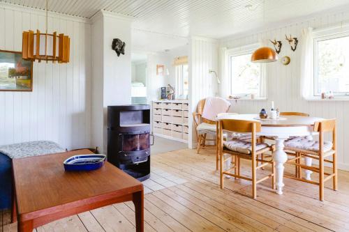 Viesnīcas āriene, Romantic Island Cottage In Cosy Style Near Beach in Askø
