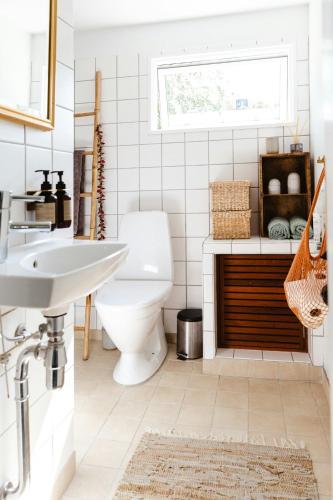 Viesnīcas āriene, Romantic Island Cottage In Cosy Style Near Beach in Askø