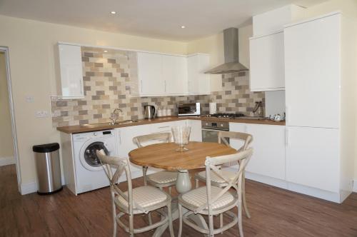 No. 23 at The Moorings Chester - image 5