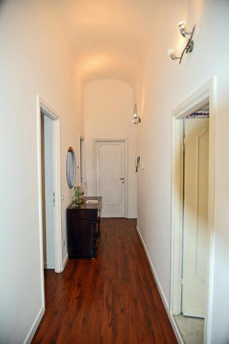 Maru Apartment - image 2