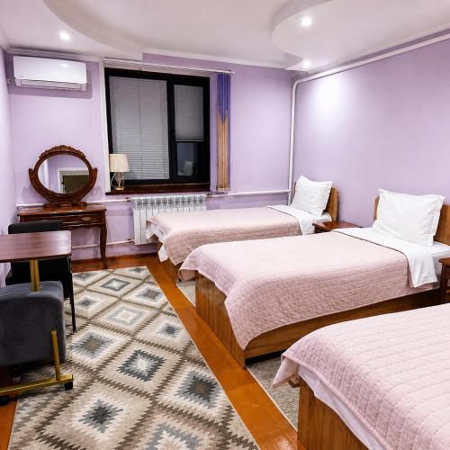 Uyut house Osh – khách sạn tại Frunze