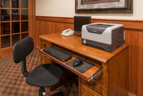 Super 8 by Wyndham St Robert Ft Leonard Wood Area Super 8 by Wyndham St Robert Ft Leonard Wood Area