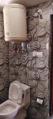 New Pine Guest House - Srinagar