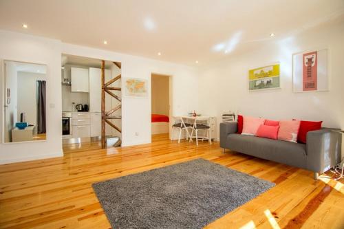Bica Historical Tram Apartment 5