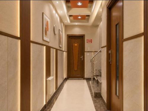 HOTEL HRD Paharganj - 5 Min Walk Form New Delhi Railway Station And Sadar Bazar – Delhi, NY