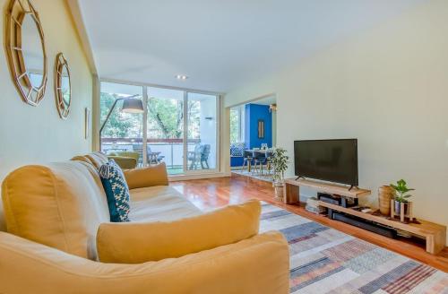 Cascais Calm & Spacious Retreat – khách sạn tại Marinha