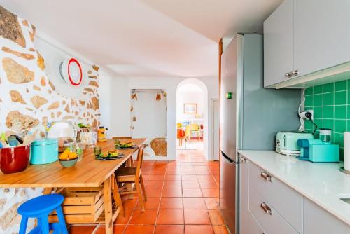 Casalinho de Bicesse in อัลกาบิเดเช