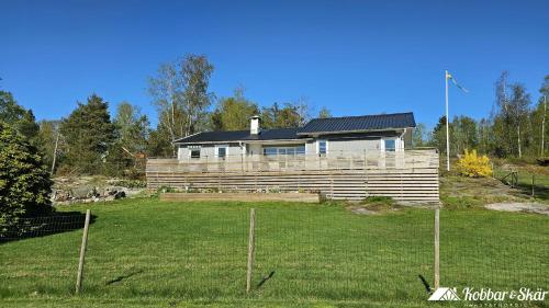 . Dog-friendly house with large garden in Svanesund SE09173