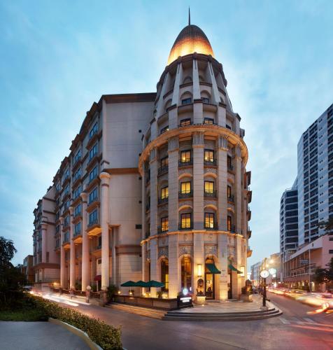 Exterior view, Davis Hotel in Bangkok