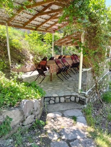 Restaran otel in Lahich