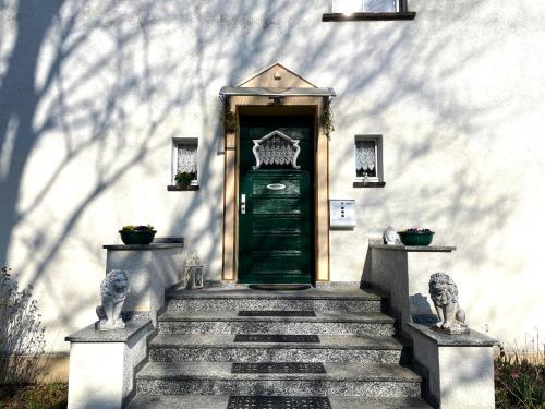 Hotelli välisilme, Villa Seenswert in Lauta