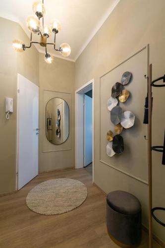Quiet apartment 6 min walk to metro - 4 stops to Opera - image 12