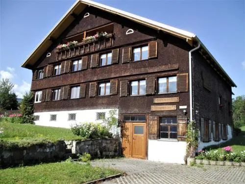 Gästehaus Wiesenhof in Schwarzenberg im Bregenzerwald, Österreich