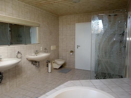 FeWo Südlicher Ortsrand von Rott 100m² (FeWo Sudlicher Ortsrand von Rott 100m²) in Wessobrunn