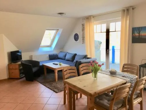 Eva Balkon Haustier in Nienhagen, Deutschland