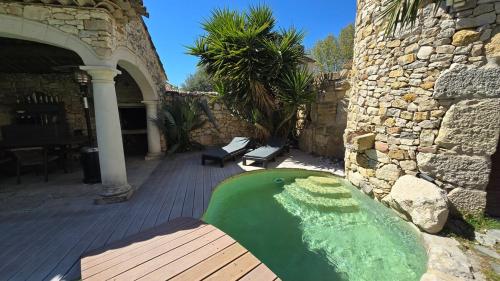 Mas Provençal Climatisé, Piscine Lagon, Baby Foot, Billard (Mas Provencal Climatise, Piscine Lagon, Baby Foot, Billard) in Lancon-Provence