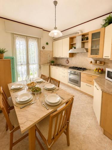 Big Apartment with 3 rooms