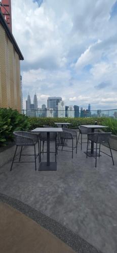 Majestic Suites Quill Mall Apartment - image 10
