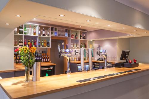 Celtic International Hotel Cardiff Airport - image 9