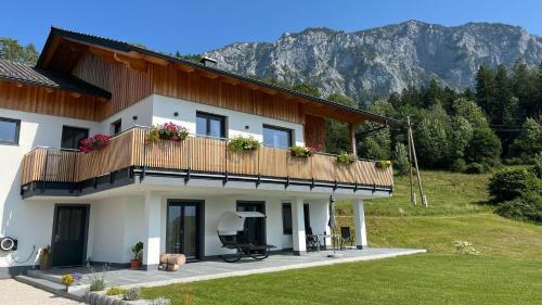 Wild und Wald Ferienwohnung in Steinbaha Atersē