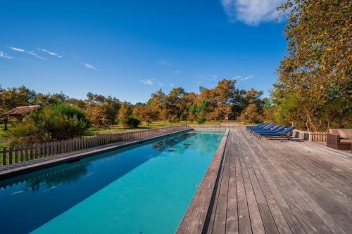 Bassein, Domaine du Marensin in Leon