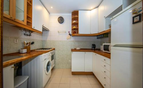 Kitchen, B103 - Castle Way Silves Townhouse in Silves