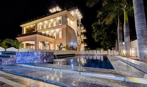 Swimming pool, Treebo Premium Royal Amar With Mountain View And Swimming Pool in Pushkar