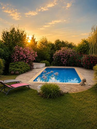 Apkārtne, " Chez l'Artiste " Campagne - Charme - Piscine in Mones