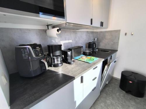 Kitchen, Westerbergen Haus "leucht blick" in Lemkenhafen