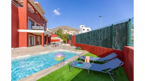 Villa Vibes & Views near Benidorm for 16 Guest Pool Badminton
