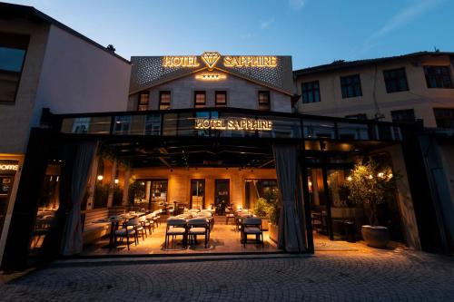Sapphire Hotel – khách sạn tại Prizren