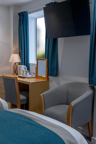 room detail thumbnail 1