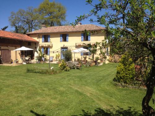 Domaine Le Chec - Accommodation - Saint-Ost