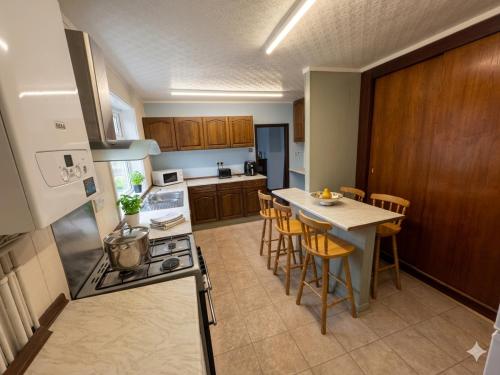 Alpine Guest House - Affordable & Cozy Seaside Guest House - Cleethorpes in Grimsby