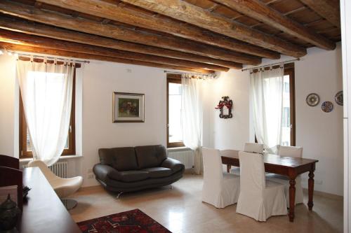 Centre 2 bedroom Flat 5