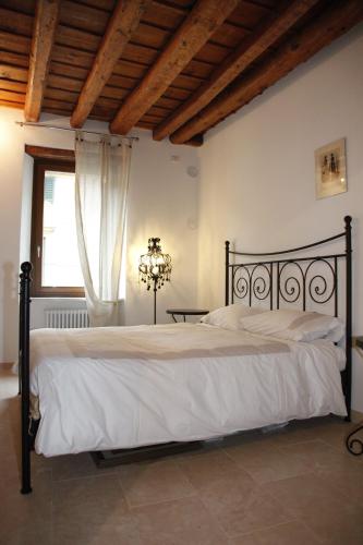Centre 2 Bedroom Flat Verona Italien