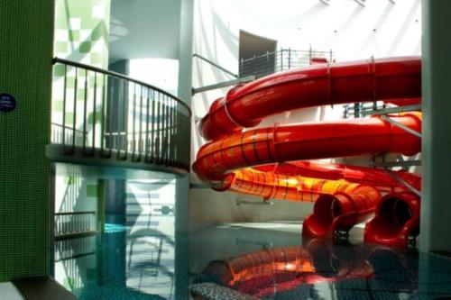 Аква-парк, Oazis Apartman in Харкань