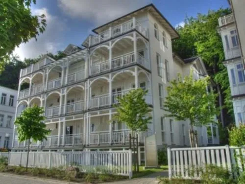 Villa Strandperle, App 03 - nur 20m zum Strand, TOPLAGE in Binz, Deutschland