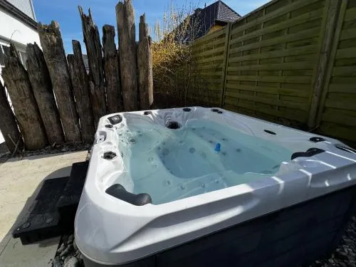 Ostseebad Göhren 8-Personen-Ferienhaus mit beh WPool in Göhren, Deutschland