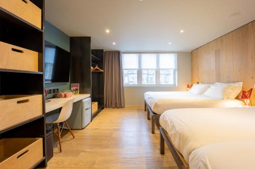 room detail thumbnail 0