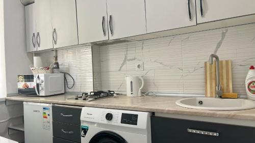 New 2 ROOM ultra centr in Balti
