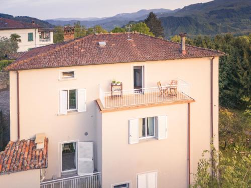 Balkons/terase, Villa il Poggiolo - Panorama sulla valle Toscana in San Romano In Garfagnana