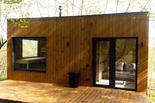 Sauna, Dvoye in Strelki