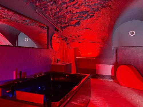 Ferrachat - Dark Desire Room - Centre