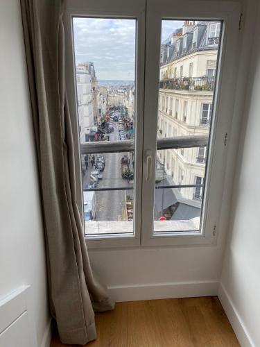 Surrounding environment, Le Loft Lepic in Montmartre