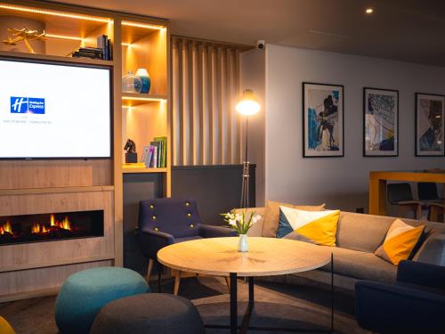 Holiday Inn Express Cheltenham Town Centre By IHG in Челтнъм