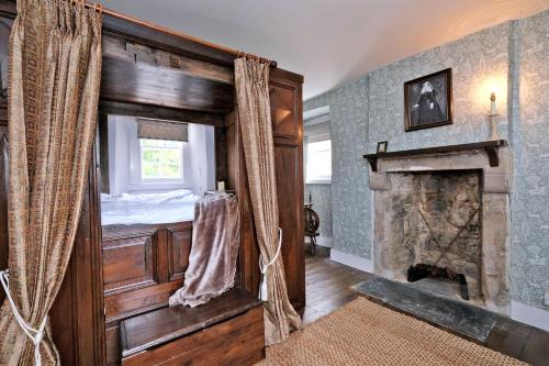 Lickleyhead Castle BnB in Kirktown Of Clatt